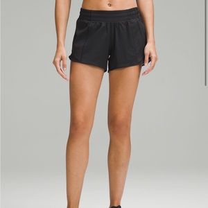 LULULEMON hotty hot shorts 4”